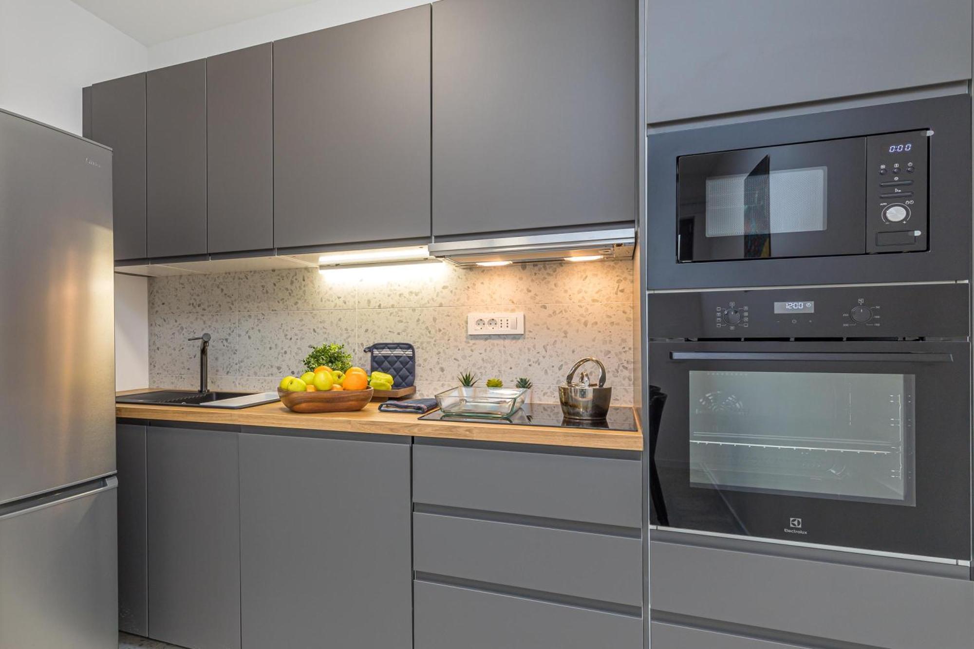 Sapore Di Mare Apartments - Happy Rentals باشْكا المظهر الخارجي الصورة